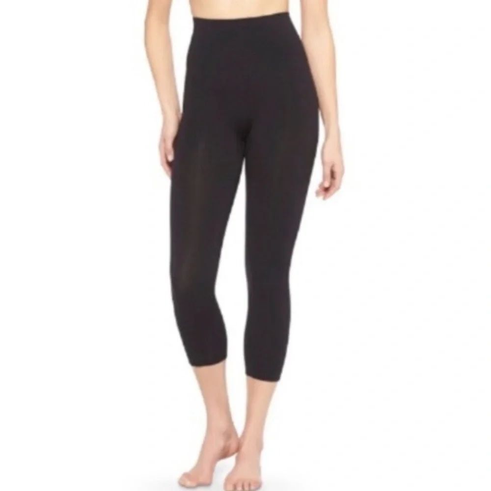 SPANX Capri Shaping high rise black seamless Leggings